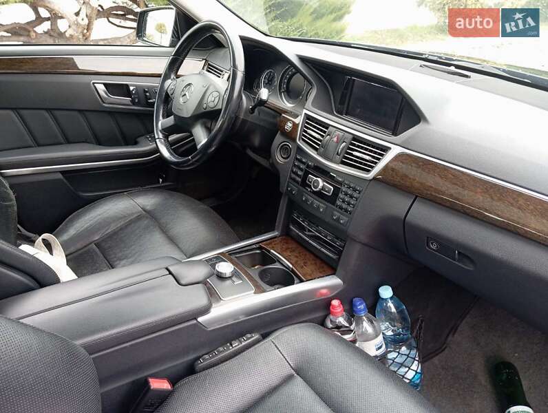 Седан Mercedes-Benz E-Class 2013 в Ужгороде
