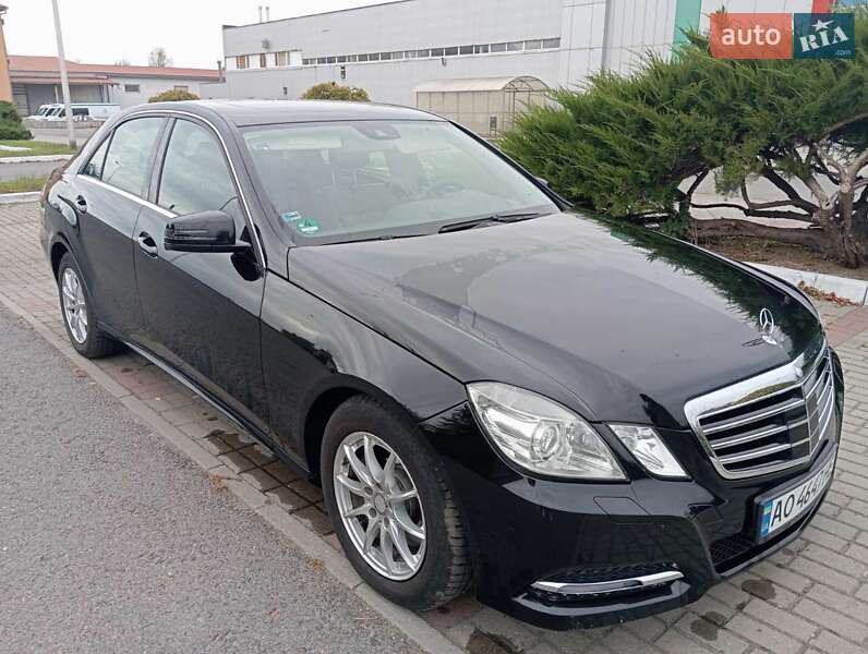 Седан Mercedes-Benz E-Class 2013 в Ужгороде