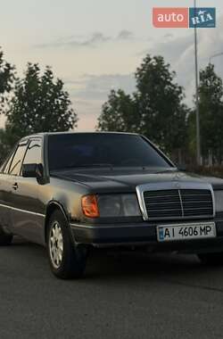 Седан Mercedes-Benz E-Class 1991 в 