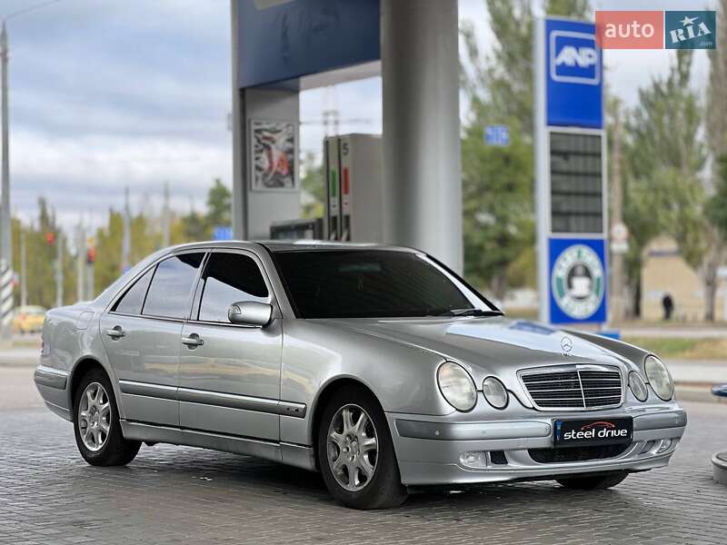 Седан Mercedes-Benz E-Class 2000 в Николаеве