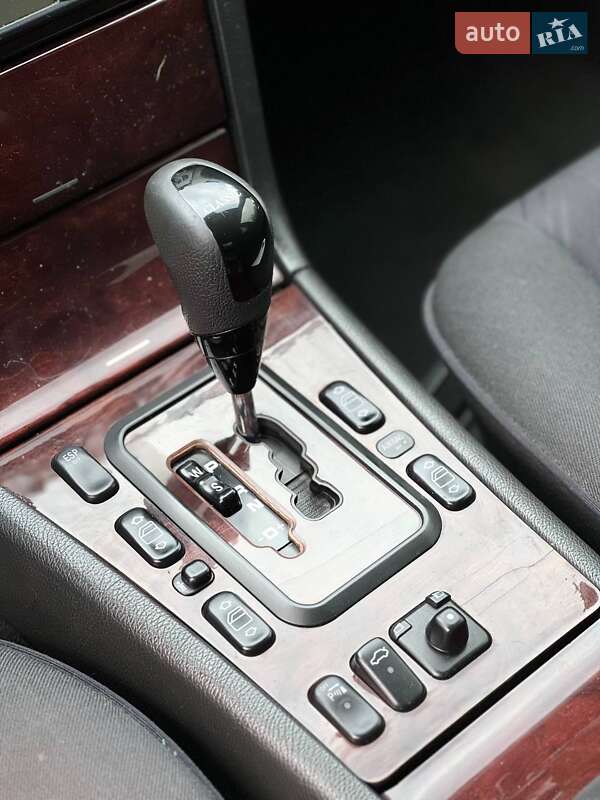 Седан Mercedes-Benz E-Class 2000 в Николаеве