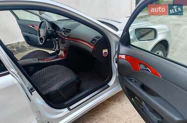 Седан Mercedes-Benz E-Class 2007 в 