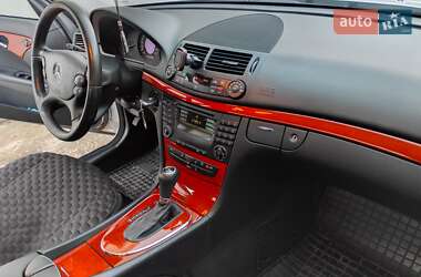 Седан Mercedes-Benz E-Class 2007 в 