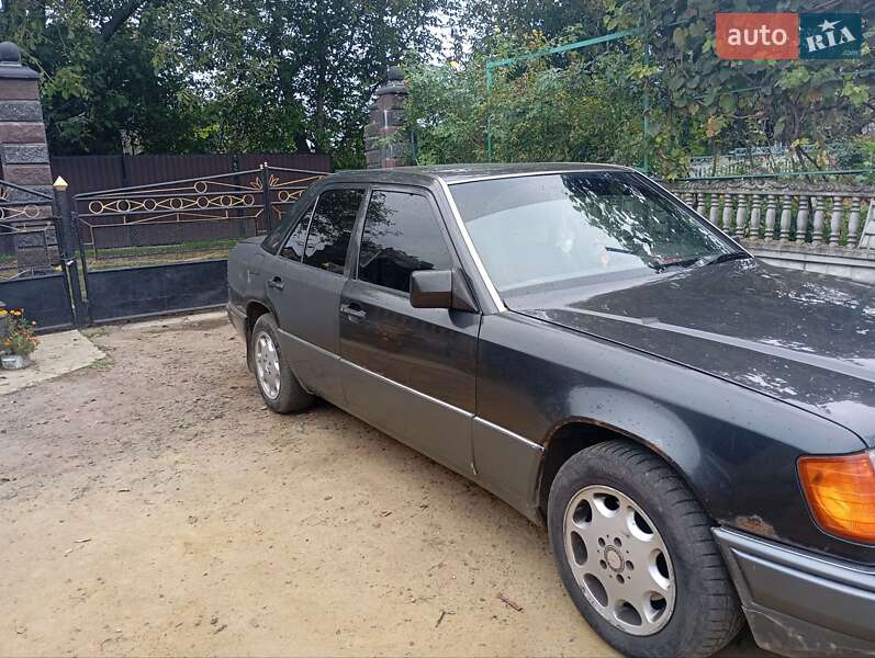 Седан Mercedes-Benz E-Class 1993 в Здолбуніві фото 12 Седан Mercedes-Benz E-Class 1993 в Здолбуніві