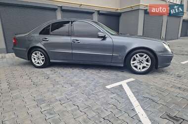 Седан Mercedes-Benz E-Class 2008 в 