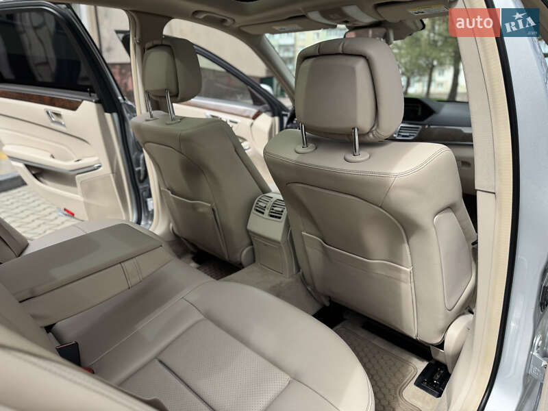Седан Mercedes-Benz E-Class 2014 в Звягелі