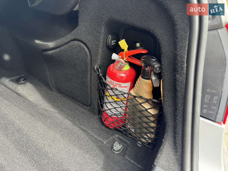 Седан Mercedes-Benz E-Class 2014 в Звягелі