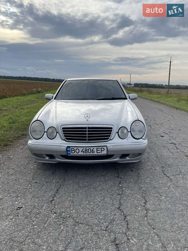 Седан Mercedes-Benz E-Class 2000 в Тернополе