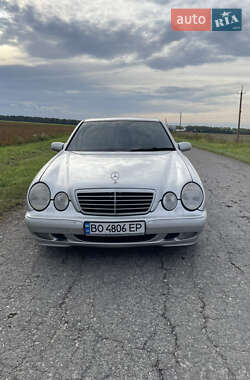 Седан Mercedes-Benz E-Class 2000 в 
