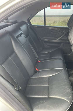 Седан Mercedes-Benz E-Class 2000 в 
