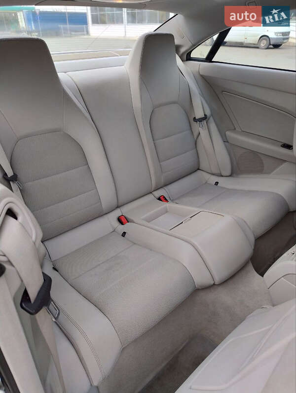 Купе Mercedes-Benz E-Class 2010 в Ивано-Франковске фото 14 Купе Mercedes-Benz E-Class 2010 в Ивано-Франковске