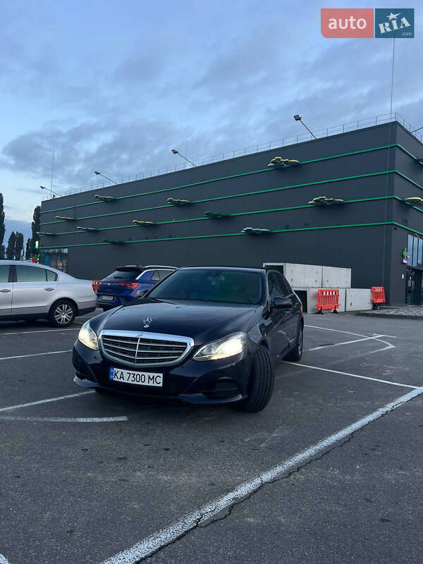 Седан Mercedes-Benz E-Class 2013 в 