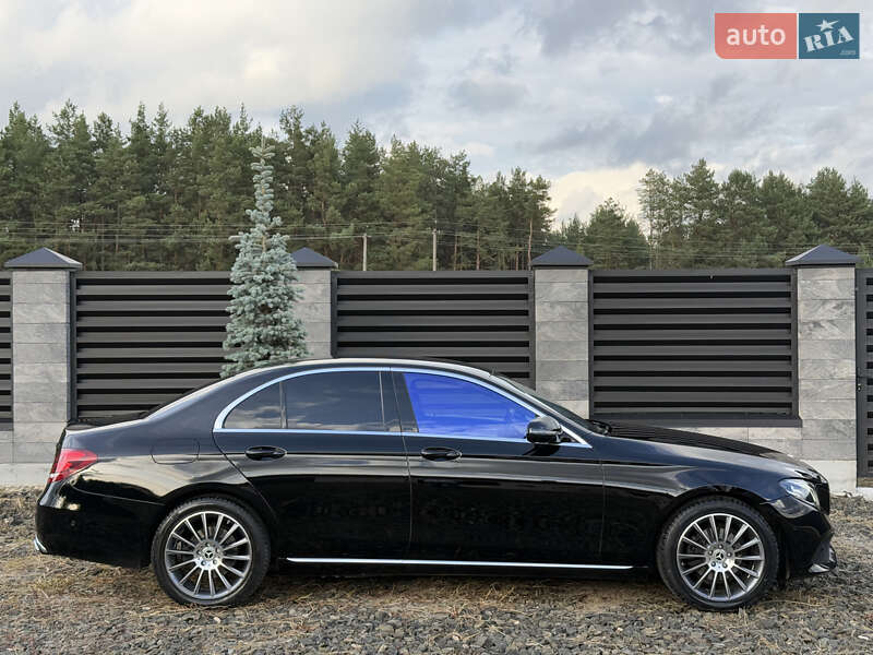 Седан Mercedes-Benz E-Class 2017 в Вараші