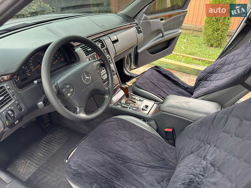 Седан Mercedes-Benz E-Class 2000 в Сторожинце