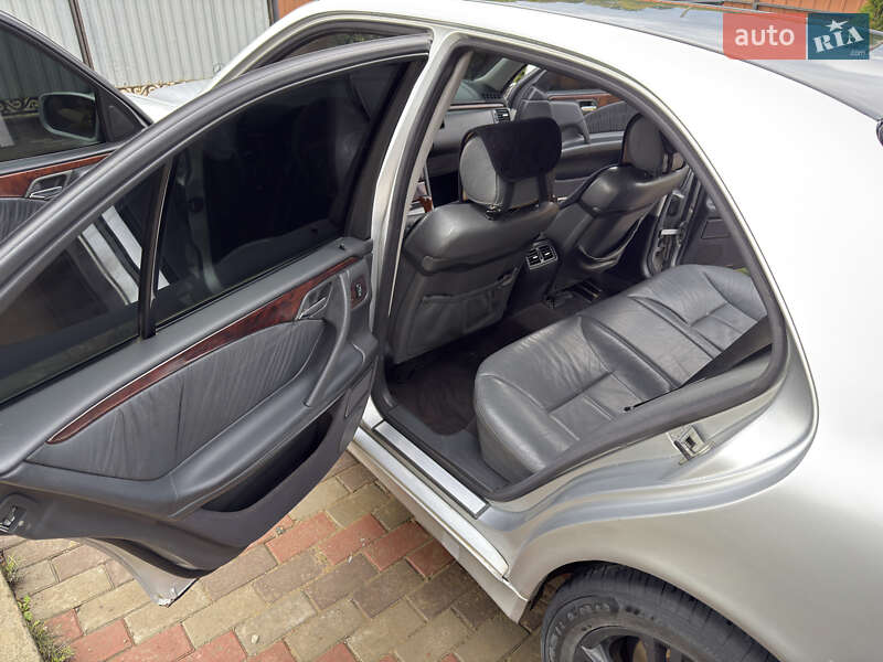 Седан Mercedes-Benz E-Class 2000 в Сторожинце