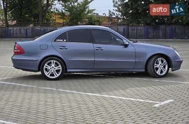 Седан Mercedes-Benz E-Class 2003 в 