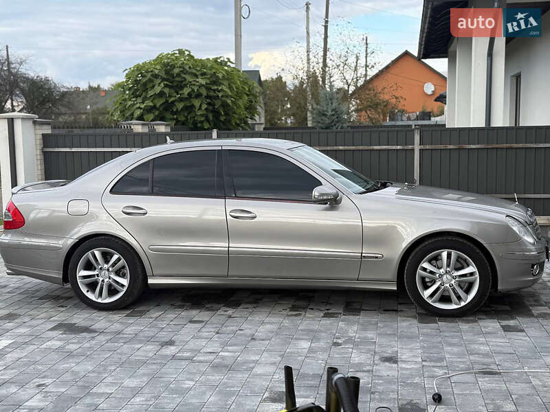 Седан Mercedes-Benz E-Class 2008 в Самборе фото 5 Седан Mercedes-Benz E-Class 2008 в Самборе
