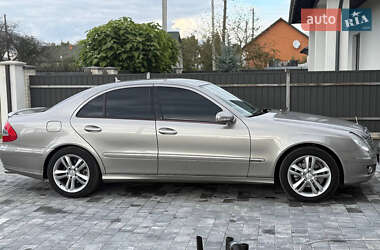 Седан Mercedes-Benz E-Class 2008 в 