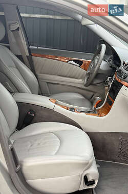 Седан Mercedes-Benz E-Class 2008 в 