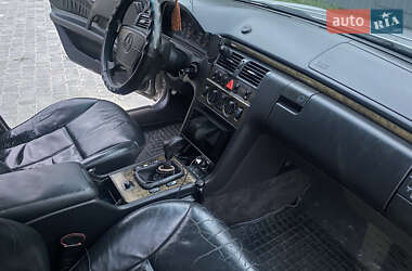 Седан Mercedes-Benz E-Class 1996 в 