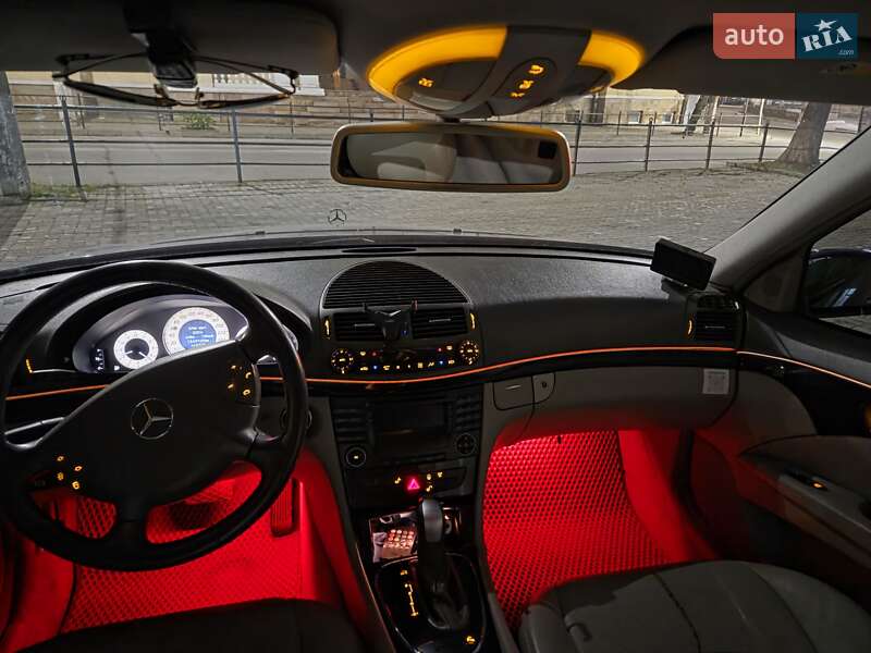 Седан Mercedes-Benz E-Class 2003 в Тернополі