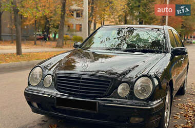 Седан Mercedes-Benz E-Class 2000 в Харькове