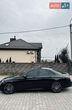 Седан Mercedes-Benz E-Class 2016 в 