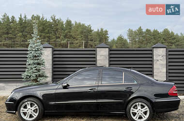 Седан Mercedes-Benz E-Class 2004 в Вараші