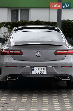 Купе Mercedes-Benz E-Class 2023 в 