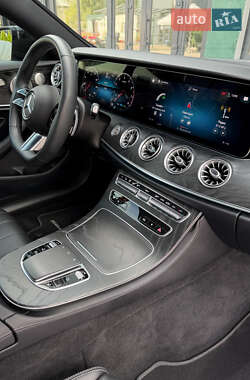 Купе Mercedes-Benz E-Class 2023 в 
