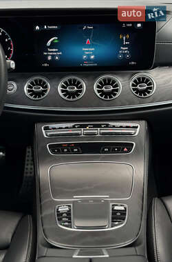 Купе Mercedes-Benz E-Class 2023 в 