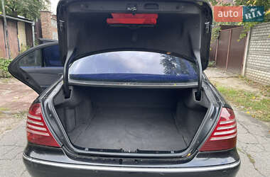 Седан Mercedes-Benz E-Class 2003 в  фото 6 Седан Mercedes-Benz E-Class 2003 в