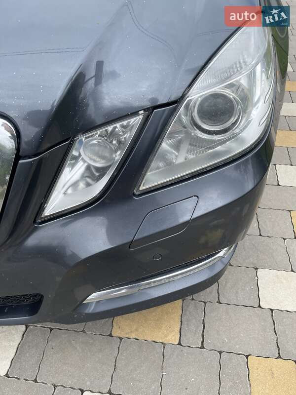 Універсал Mercedes-Benz E-Class 2011 в Дрогобичі