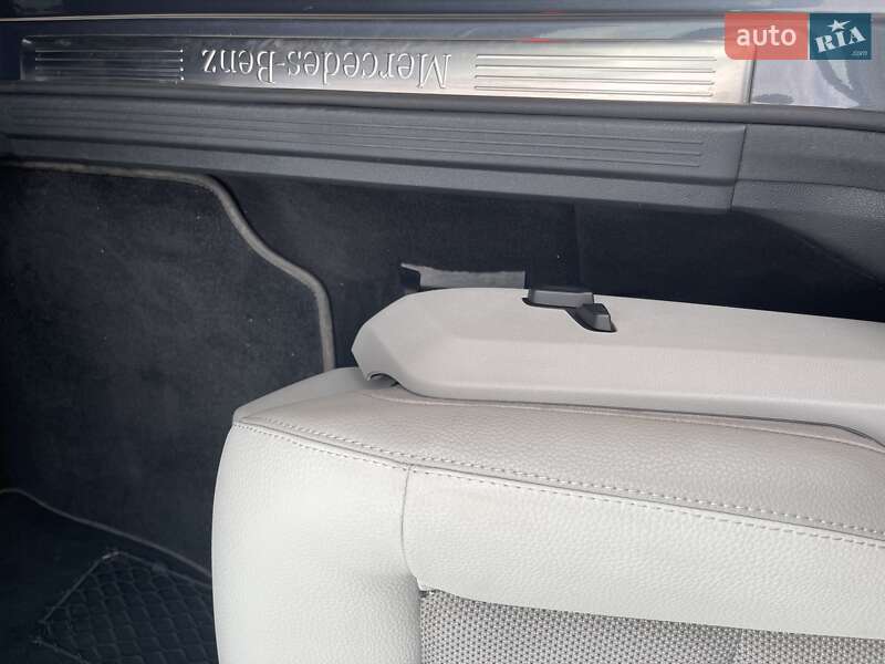 Універсал Mercedes-Benz E-Class 2011 в Дрогобичі