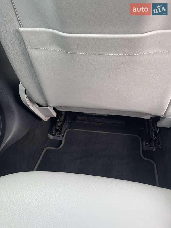 Універсал Mercedes-Benz E-Class 2011 в Дрогобичі