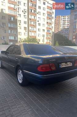 Седан Mercedes-Benz E-Class 1999 в Одессе