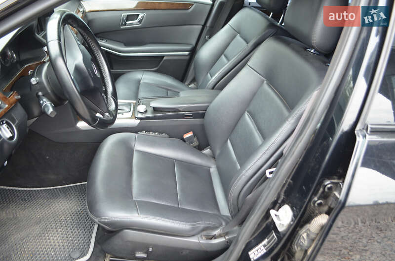 Седан Mercedes-Benz E-Class 2011 в Киеве