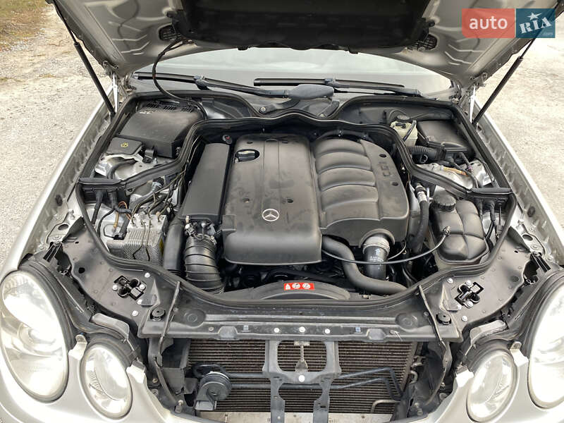 Седан Mercedes-Benz E-Class 2004 в Хоролі фото 28 Седан Mercedes-Benz E-Class 2004 в Хоролі