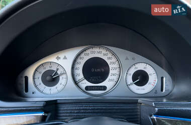 Седан Mercedes-Benz E-Class 2003 в 
