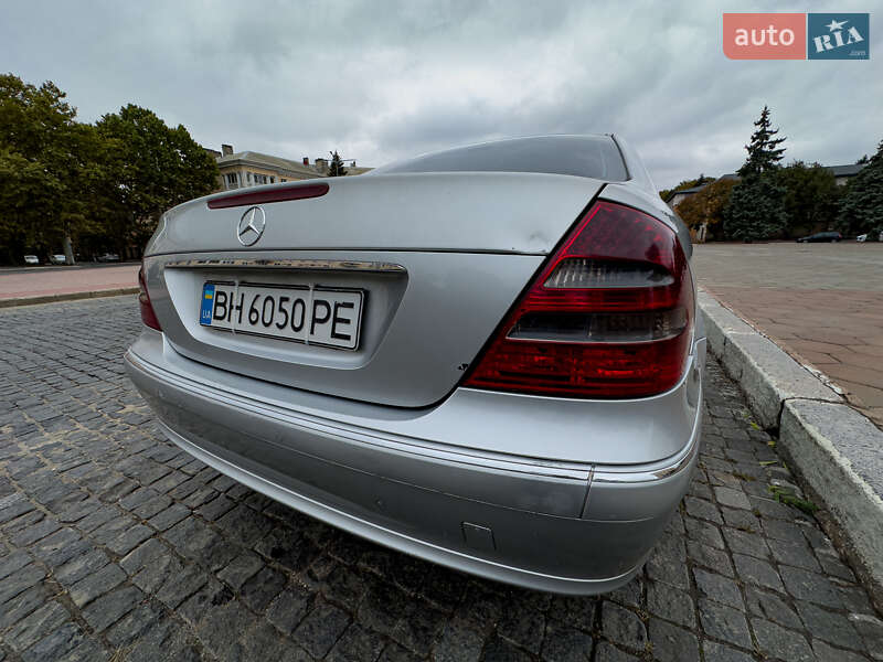 Седан Mercedes-Benz E-Class 2003 в Великодолинском фото 8 Седан Mercedes-Benz E-Class 2003 в Великодолинском