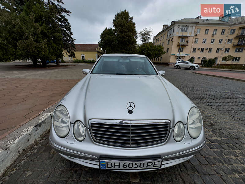 Седан Mercedes-Benz E-Class 2003 в Великодолинском фото 2 Седан Mercedes-Benz E-Class 2003 в Великодолинском