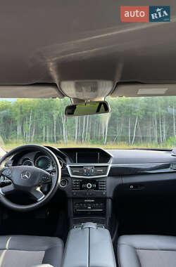 Седан Mercedes-Benz E-Class 2010 в 