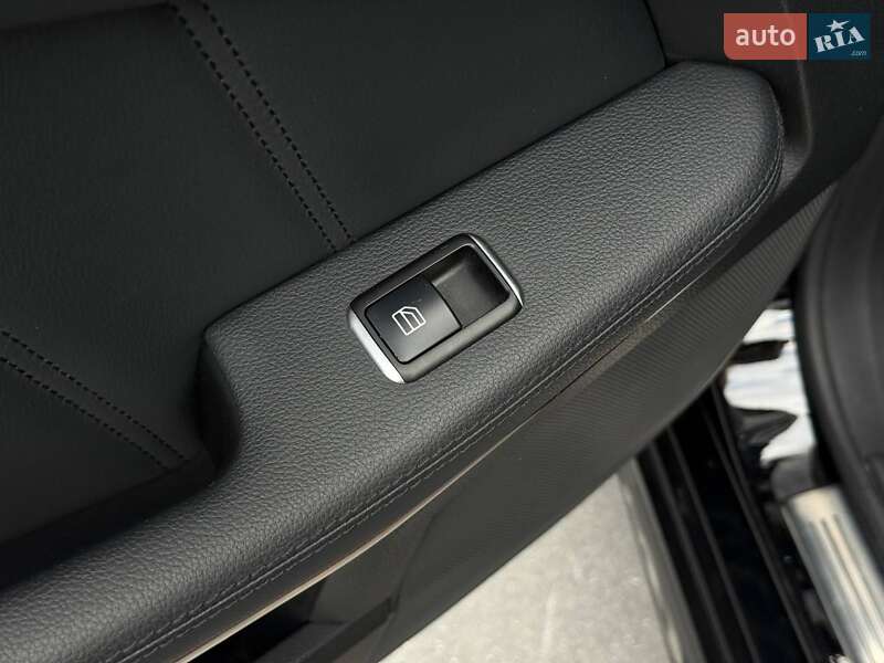 Седан Mercedes-Benz E-Class 2012 в Рівному