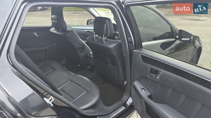 Універсал Mercedes-Benz E-Class 2011 в Івано-Франківську