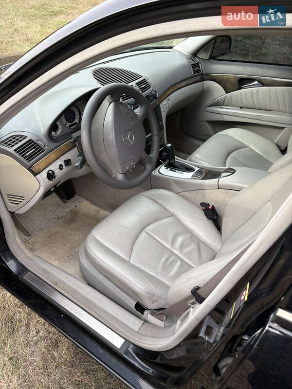 Седан Mercedes-Benz E-Class 2004 в Новых Санжарах