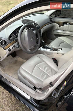 Седан Mercedes-Benz E-Class 2004 в 