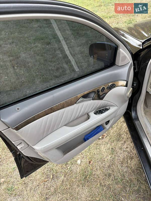 Седан Mercedes-Benz E-Class 2004 в Новых Санжарах