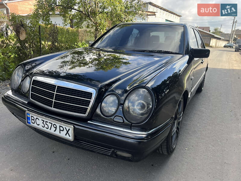 Mercedes-Benz E-Class 1999