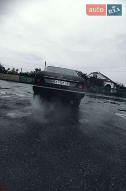 Седан Mercedes-Benz E-Class 1991 в 