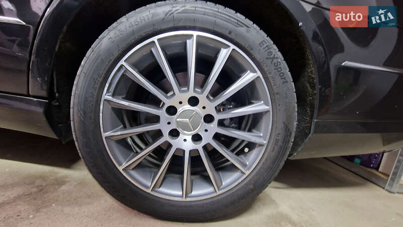 Седан Mercedes-Benz E-Class 2011 в Чернівцях фото 14 Седан Mercedes-Benz E-Class 2011 в Чернівцях